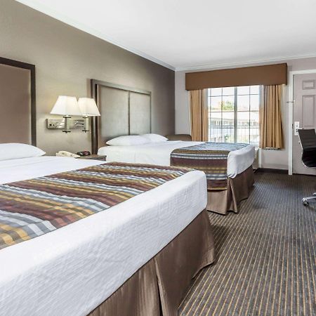 Motel Super 8 By Wyndham Mountain View Esterno foto