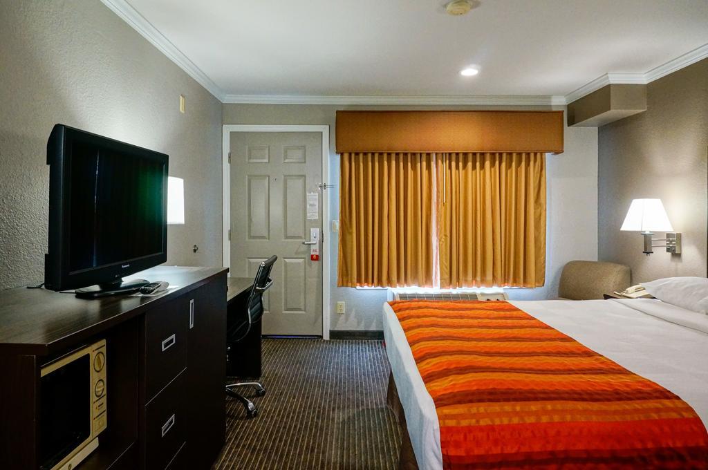 Motel Super 8 By Wyndham Mountain View Esterno foto