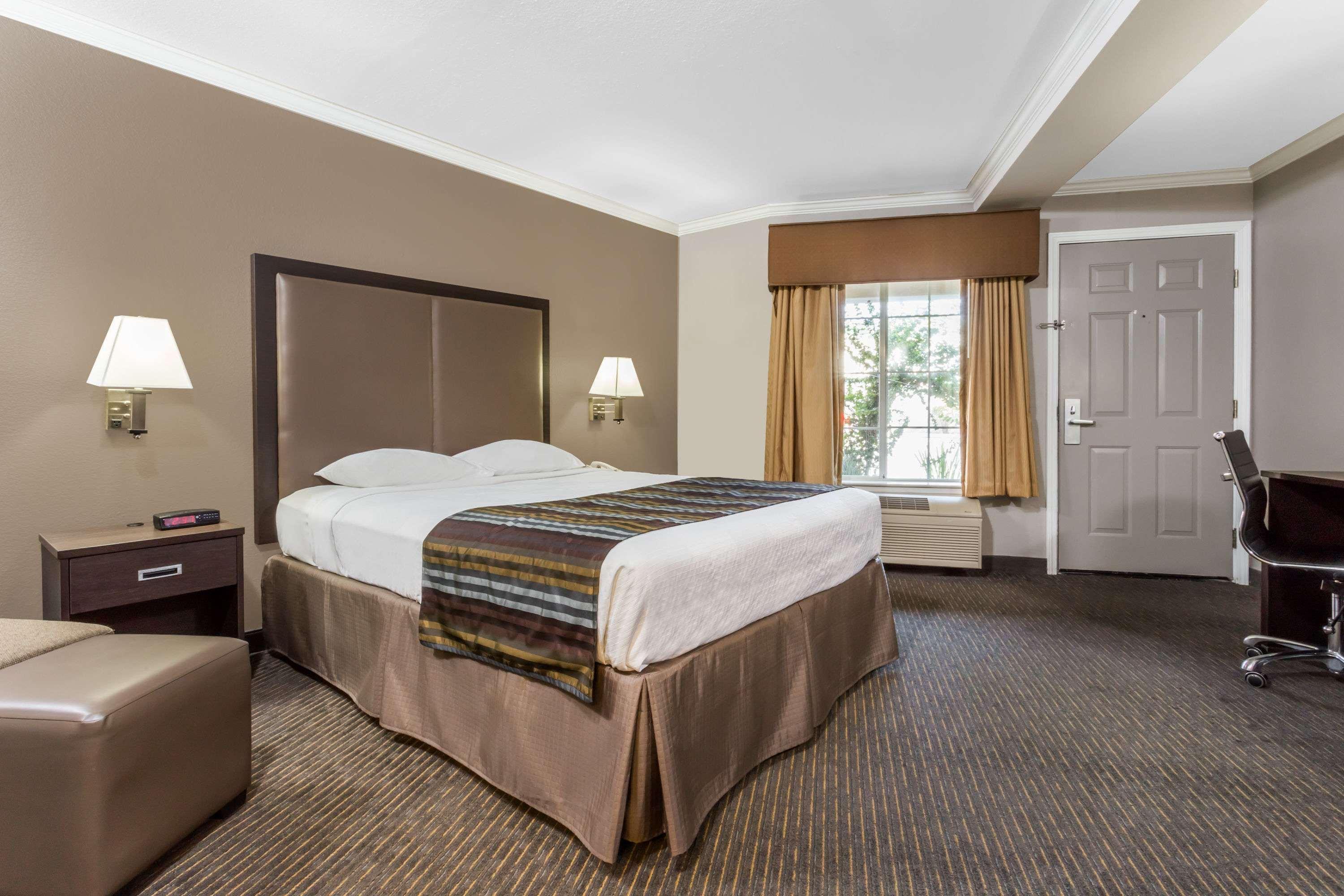 Motel Super 8 By Wyndham Mountain View Esterno foto