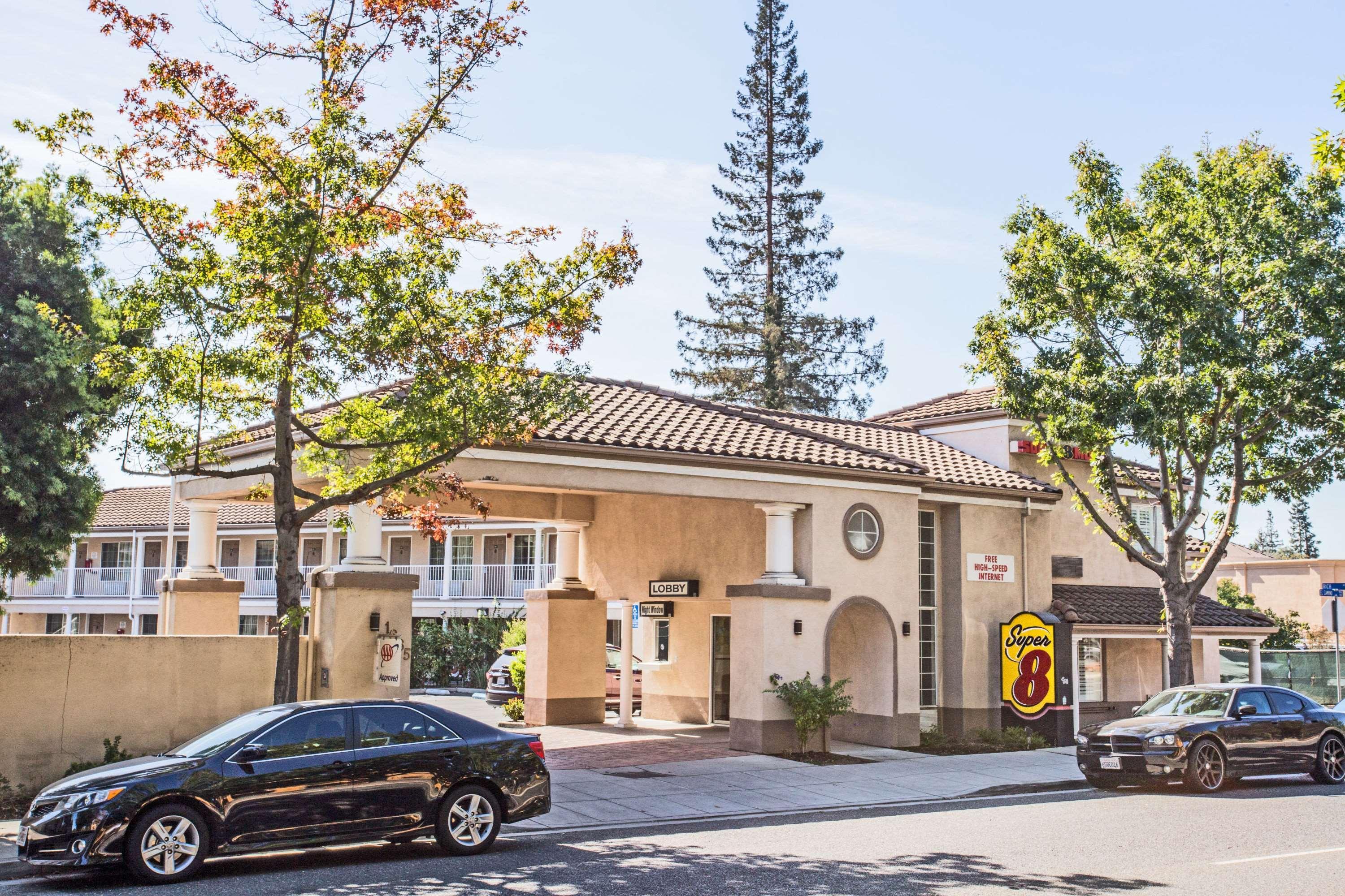 Motel Super 8 By Wyndham Mountain View Esterno foto